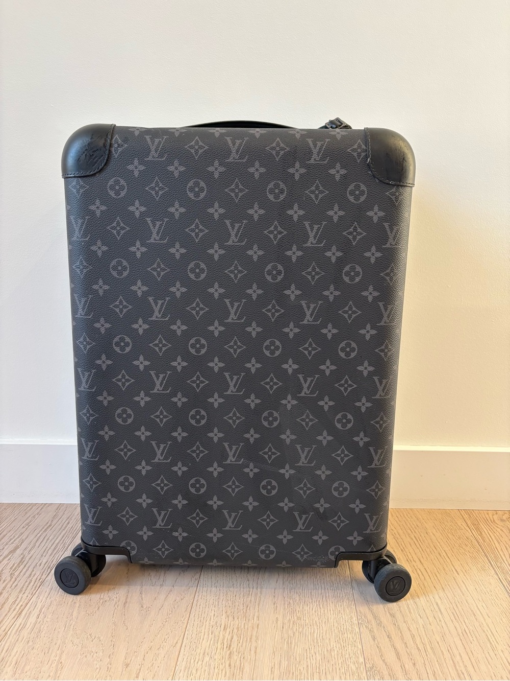 Horizon 55 Louis Vuitton Gray Monogram Rolling Carry-On